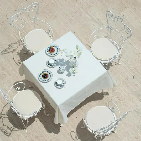 Virginia Willa Positano